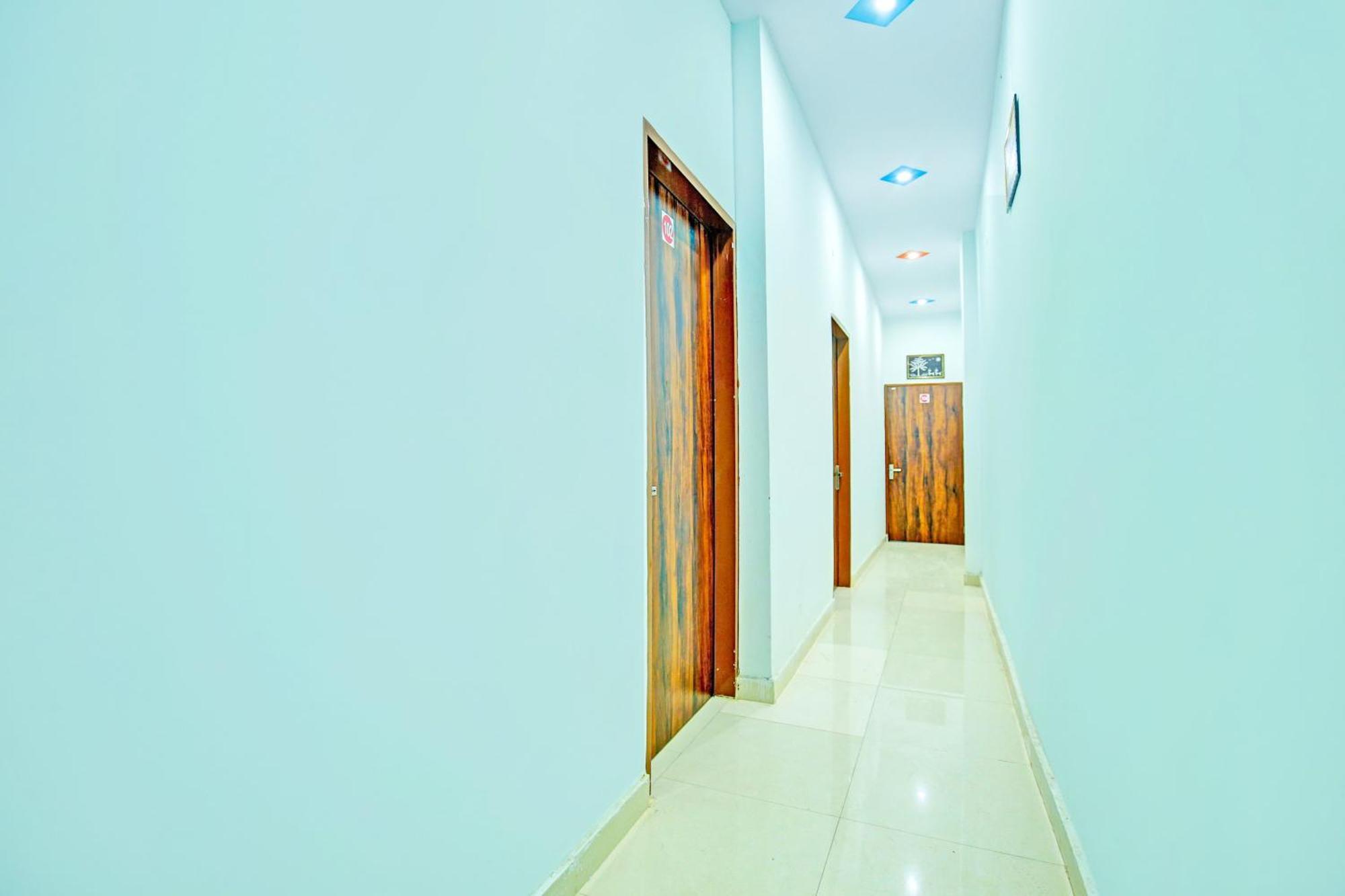 Super Hotel O Sirsa Hotel & Guest House Exterior foto